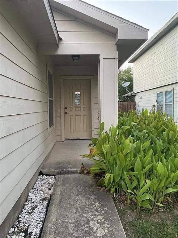 Building Photo - 1420 Poppy Seed Ln