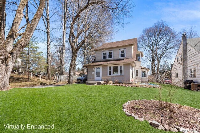 Building Photo - 39 Wawanda Ave