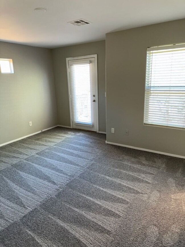 Building Photo - 2-STORY HOME FOR RENT IN HENDERSON