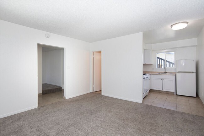 Building Photo - *OPEN HOUSE: 10/31 10AM-12PM* Junior 1 BR ...