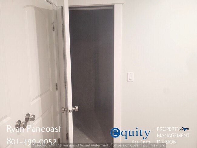 Building Photo - 3076 N 325 W