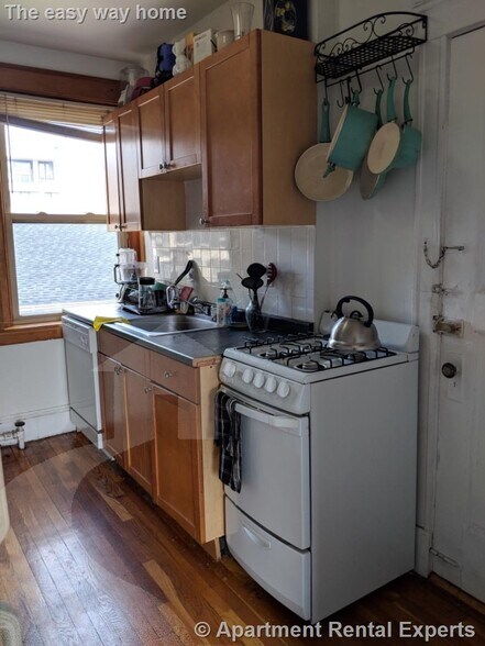 Building Photo - 97 Hancock St