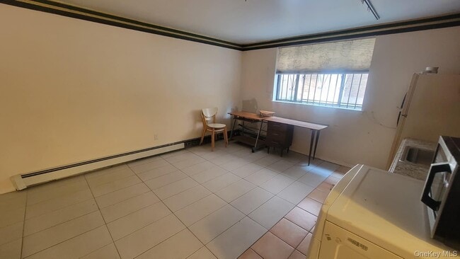 Building Photo - 6201 Spencer Ter