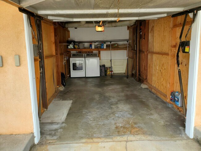 Garage - 847 12th St