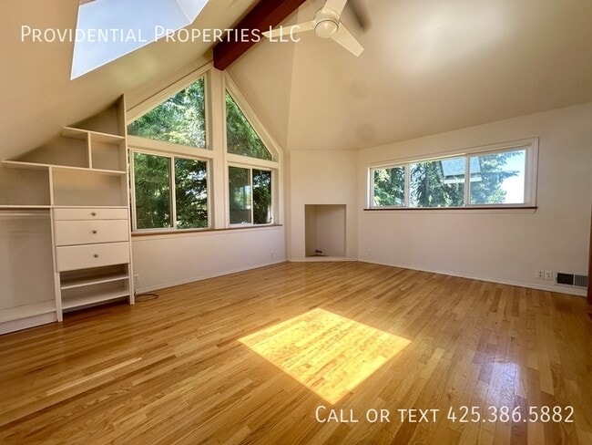 Building Photo - 3114 W Elmore St