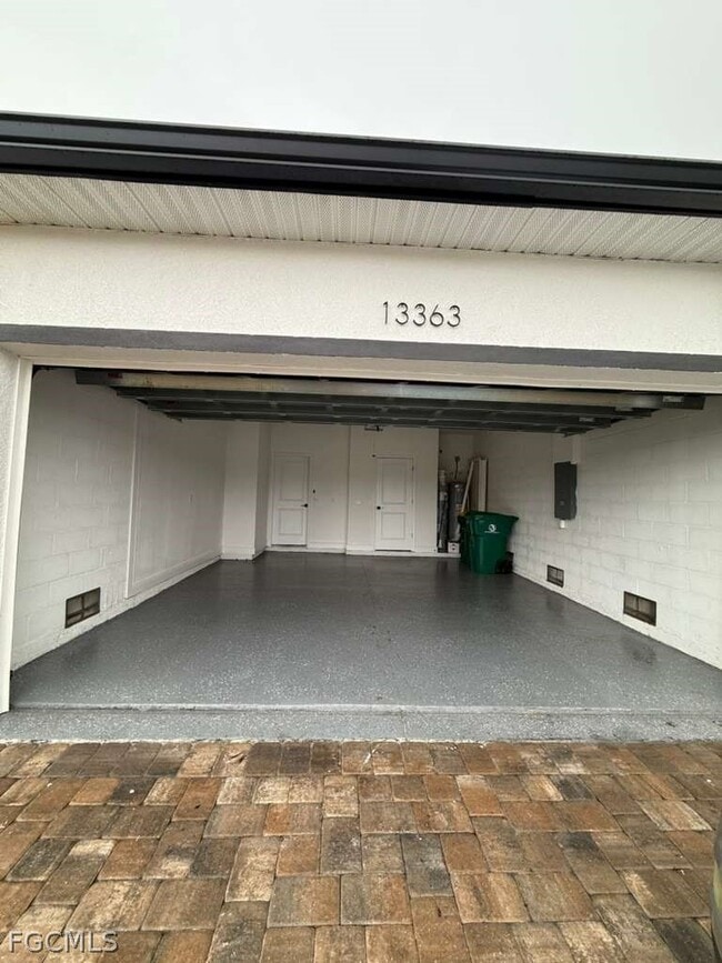 Building Photo - 13363 Drysdale Ave