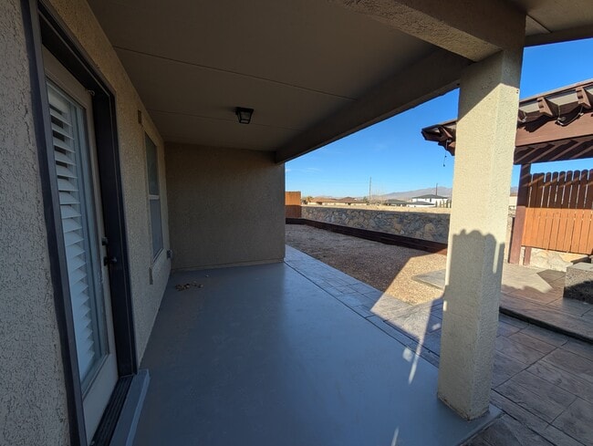Building Photo - 5810 Durrill St