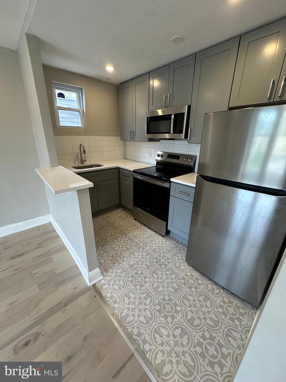 Building Photo - 4710 Warrington Ave