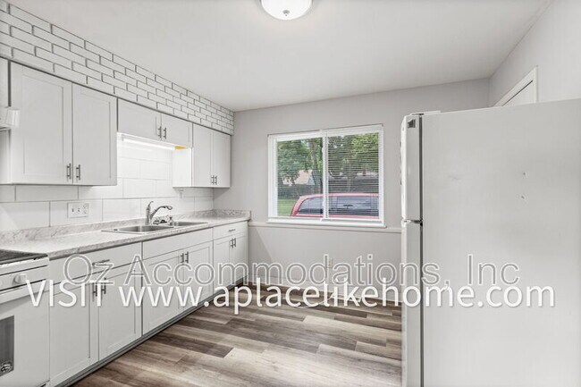 Building Photo - 3609 W 47th St