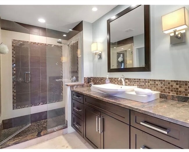 Building Photo - Fully Furnished Seasonal Condo Rental in Windstar-AVAIL DEC/JAN