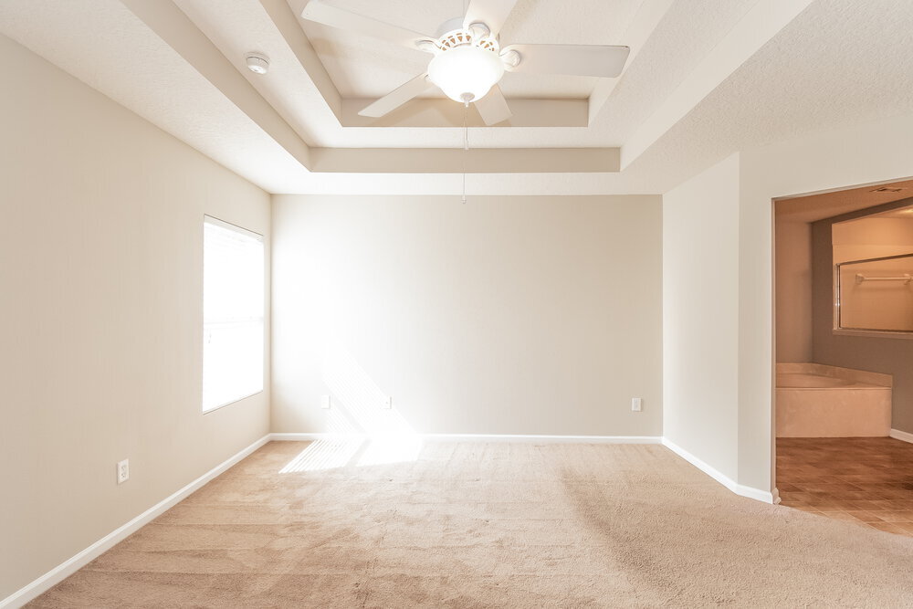 Building Photo - 2120 Sotterley Ln