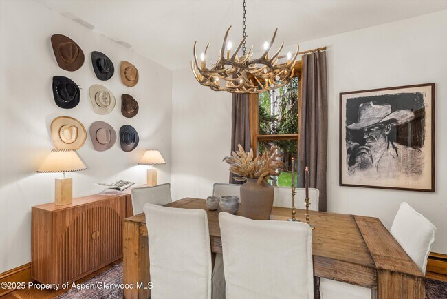 Building Photo - 500 W Francis St