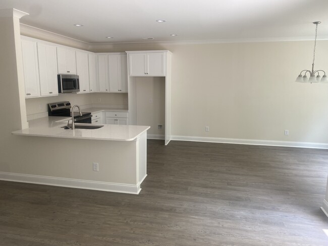Building Photo - 3244 Spiral Ln