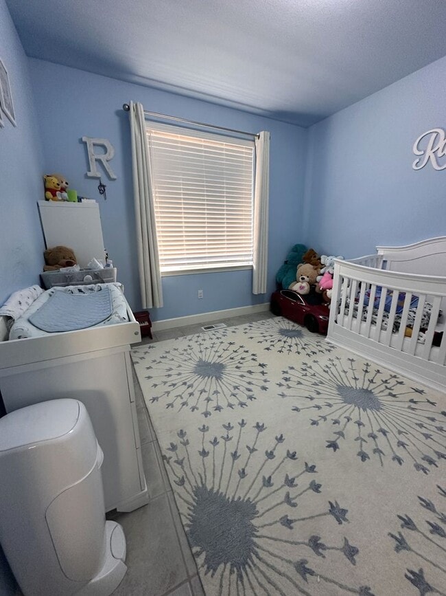 Building Photo - Beautiful Golf Course Home Located on a Cul de Sac