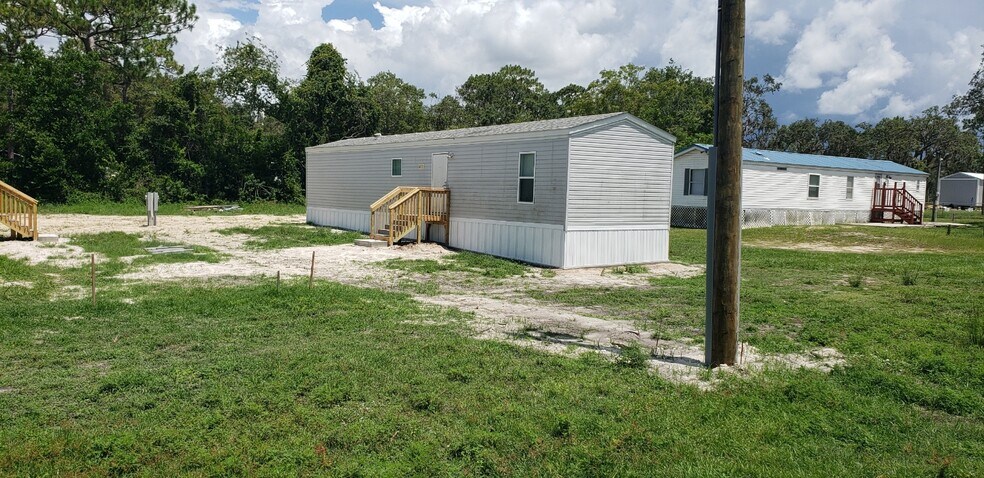 Building Photo - 17020 Meridian Blvd