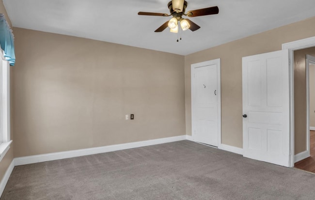 Building Photo - 4 bedroom home in Carlisle PA!