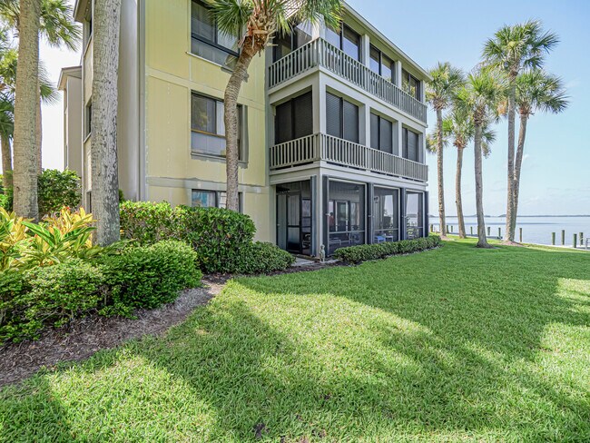 Primary Photo - 1001 Bay Rd