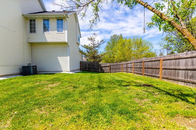Building Photo - 1110 Brookedale Ct