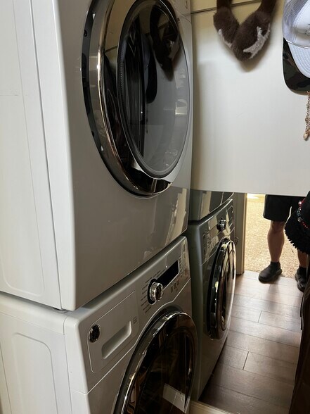 Building Photo - 9 Smoke Rise