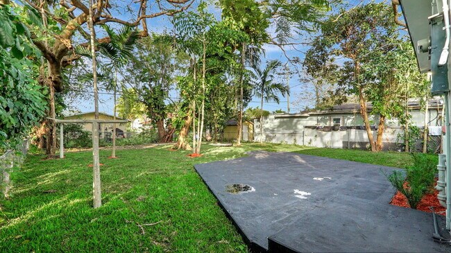 Building Photo - 11 NW 117th St