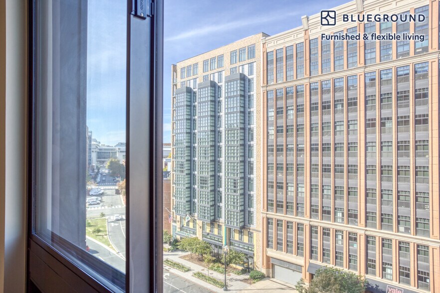 Building Photo - 425 L St NW