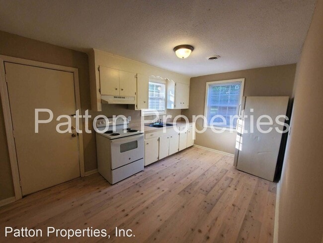Building Photo - 3 br, 1.5 bath House - 413 Hickory Ridge D...