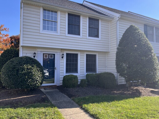 Building Photo - 9908 Whitney Cir