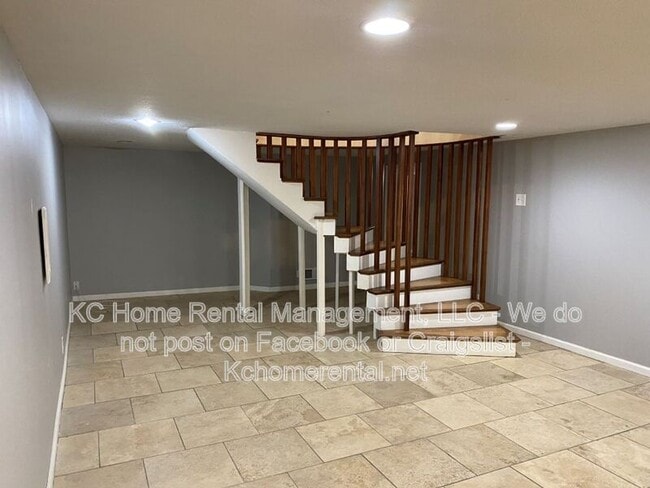 Building Photo - 6809 Marty St