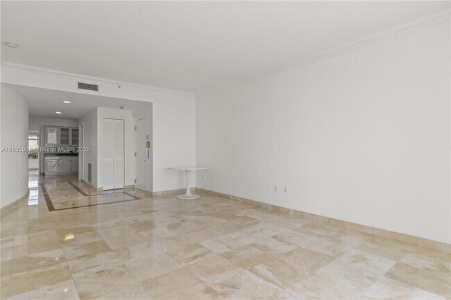 Building Photo - 703 Crandon Blvd