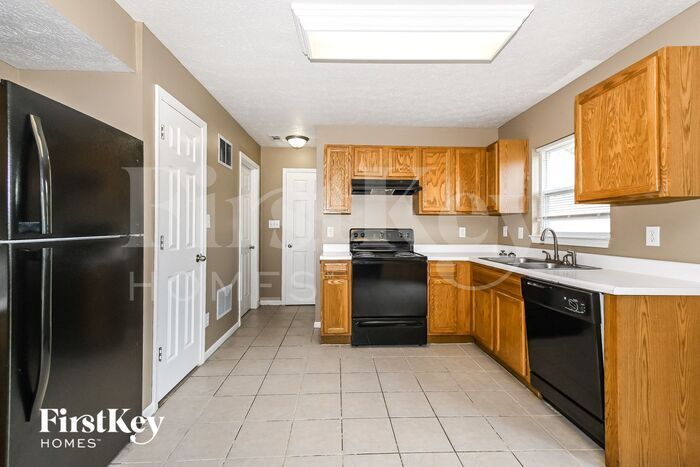 Building Photo - 10694 Hoosier Ct