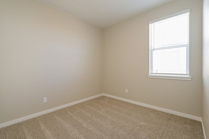 Building Photo - 18318 E 93rd Pl