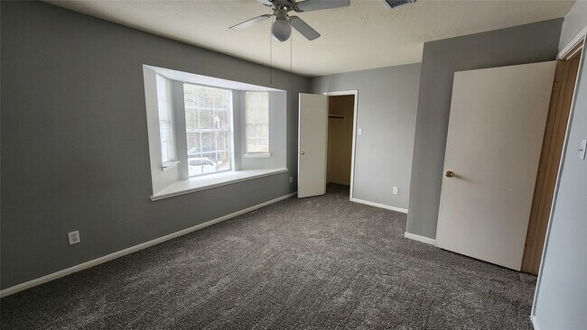Building Photo - 7800 Summer Pl Dr
