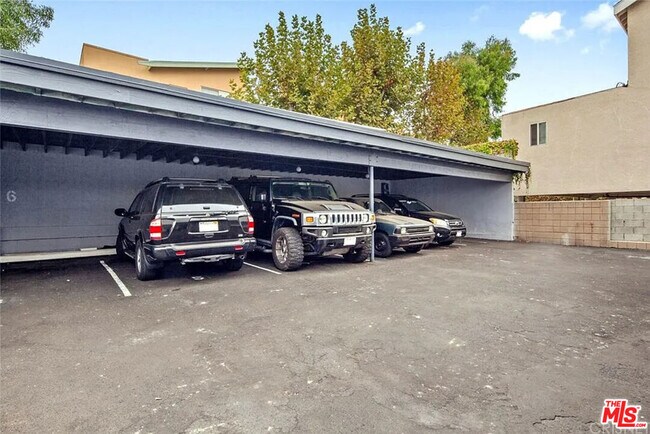 Building Photo - 5529 Bonner Ave