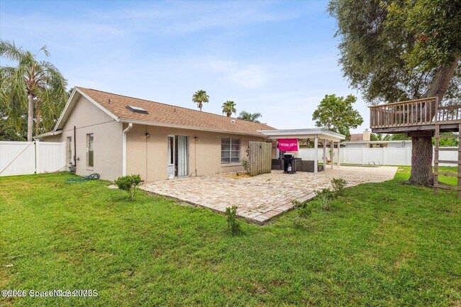 Building Photo - 2532 Kingsmill Ave