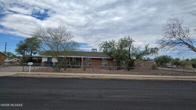 Building Photo - 4050 S Kostka Ave