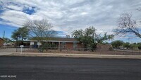 Building Photo - 4050 S Kostka Ave