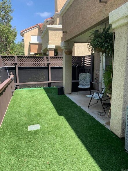 Building Photo - 201 Sea Cliff Way