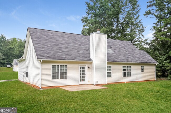 Building Photo - 135 Oak Meadows Dr