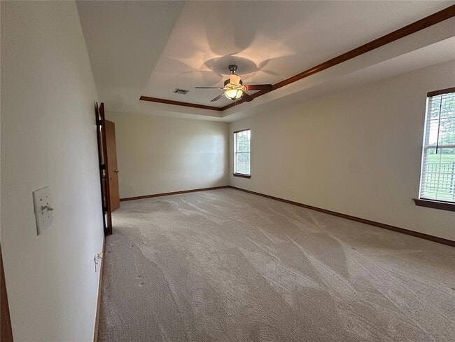 Building Photo - 15713 Traditions Blvd