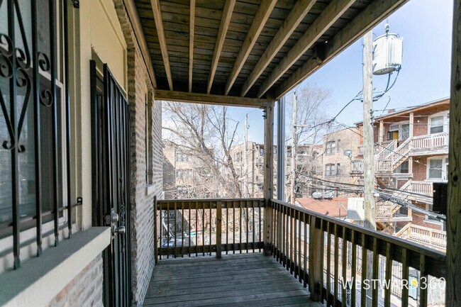 Building Photo - 5419 S Drexel Ave