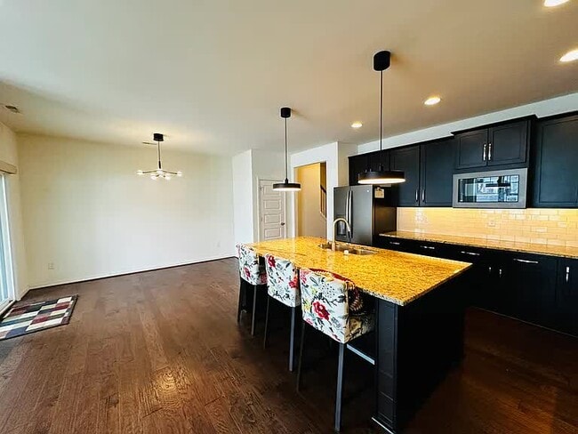 Building Photo - 5604 Benoni Ct