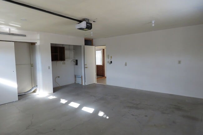 Building Photo - 7717 Victor Vista Ave