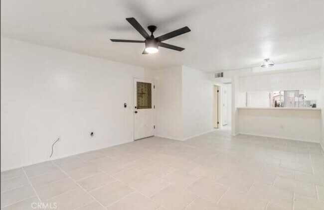 Building Photo - 616 S Santa Fe St