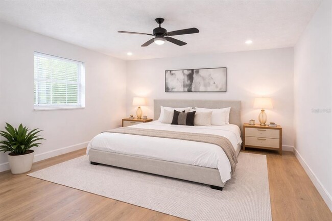 Building Photo - 5200 26th Ave N