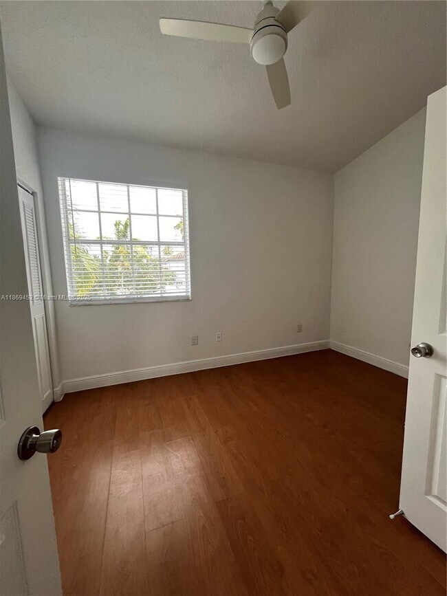 Building Photo - 751 SW 148th Ave
