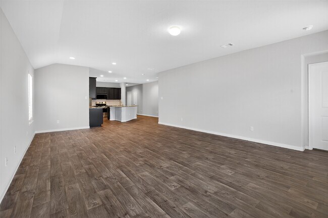 Building Photo - 3310 Sumac Dr