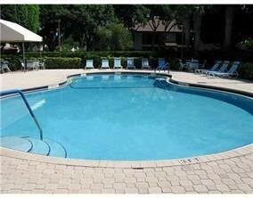 Building Photo - 5438 Verona Dr