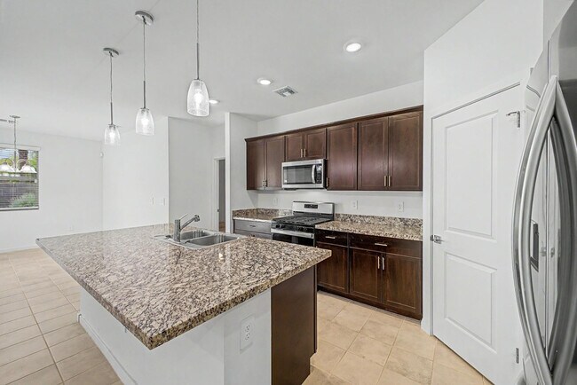 Building Photo - 35455 W Cartegna Ln