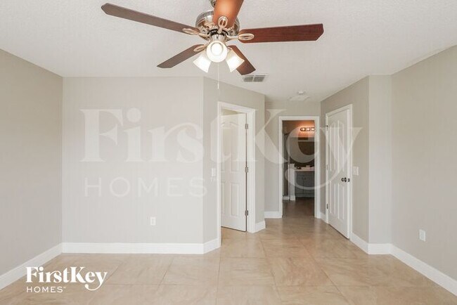 Building Photo - 2885 Paynes Prairie Cir