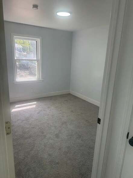 Building Photo - 7843 Emery Cir